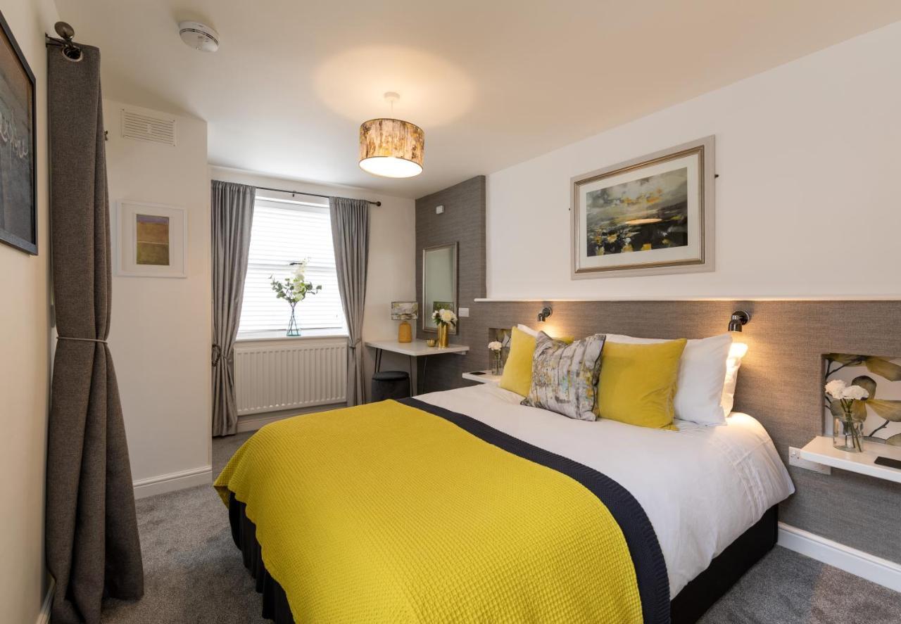 Bijou Romantic Retreat, Whitby Centre ภายนอก รูปภาพ